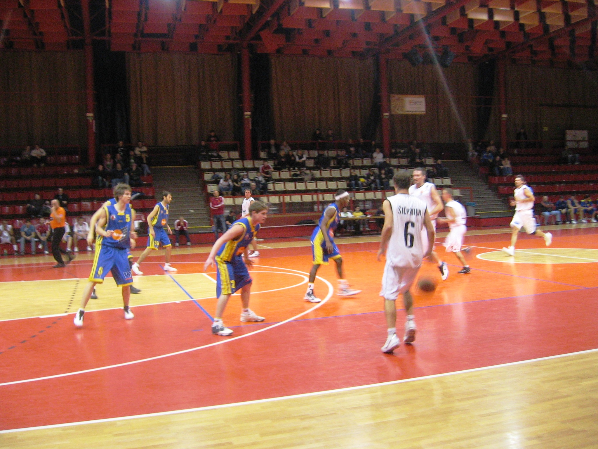 2009-12-03 Levharti A vs. BK Ústí ČP 153.JPG